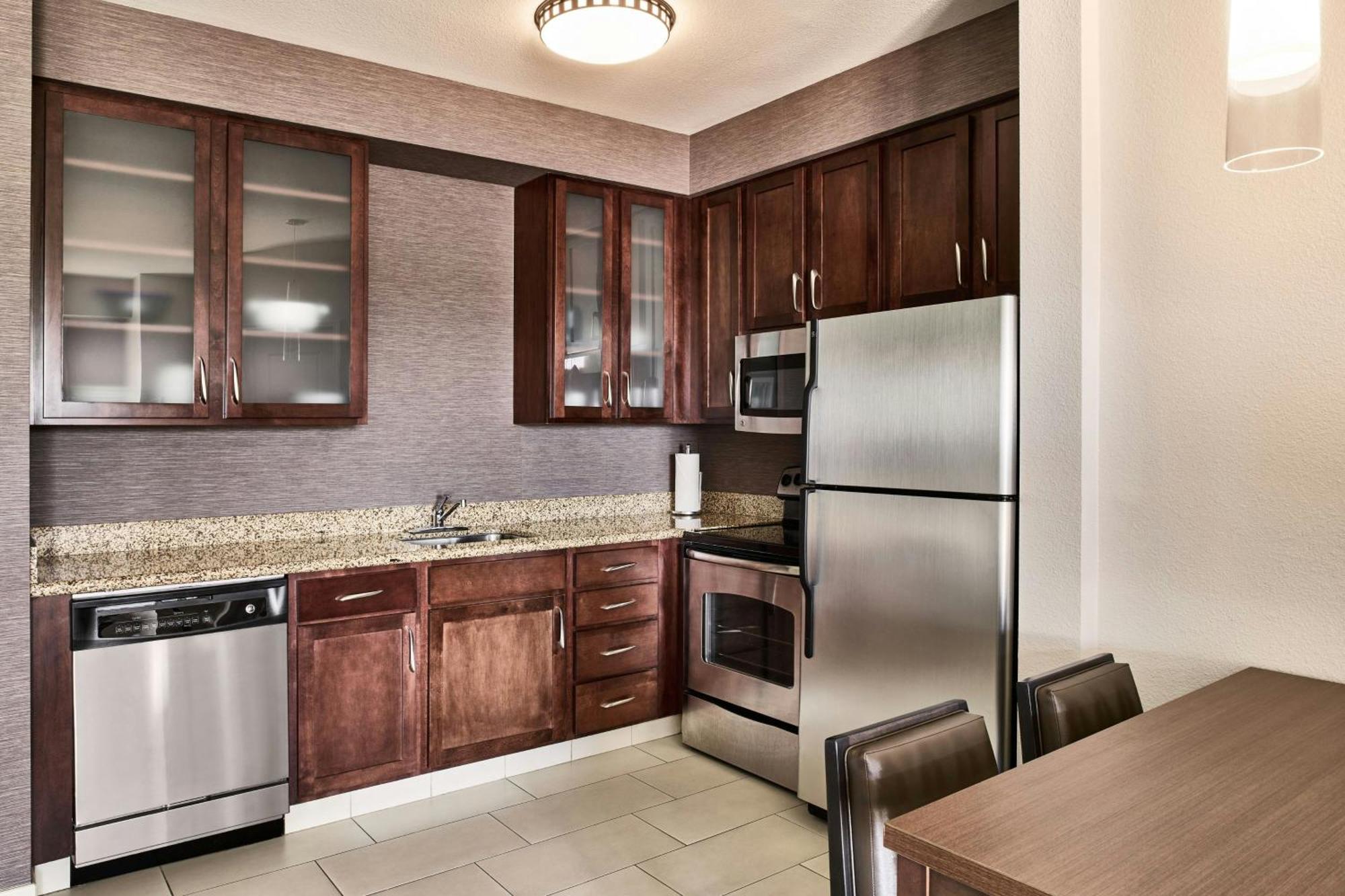 Hotel By Marriott Phoenix 3*