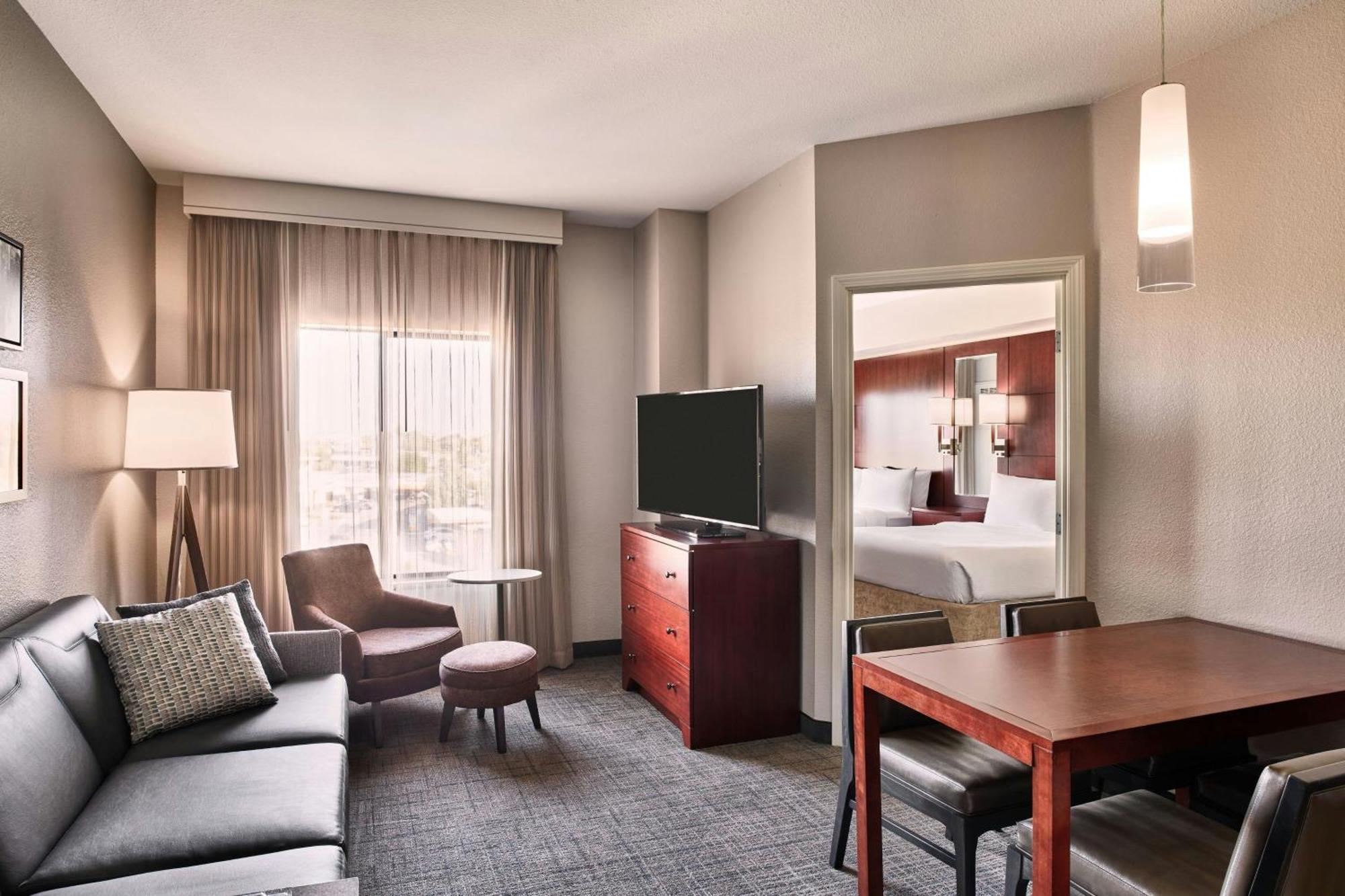 By Marriott Phoenix 3*