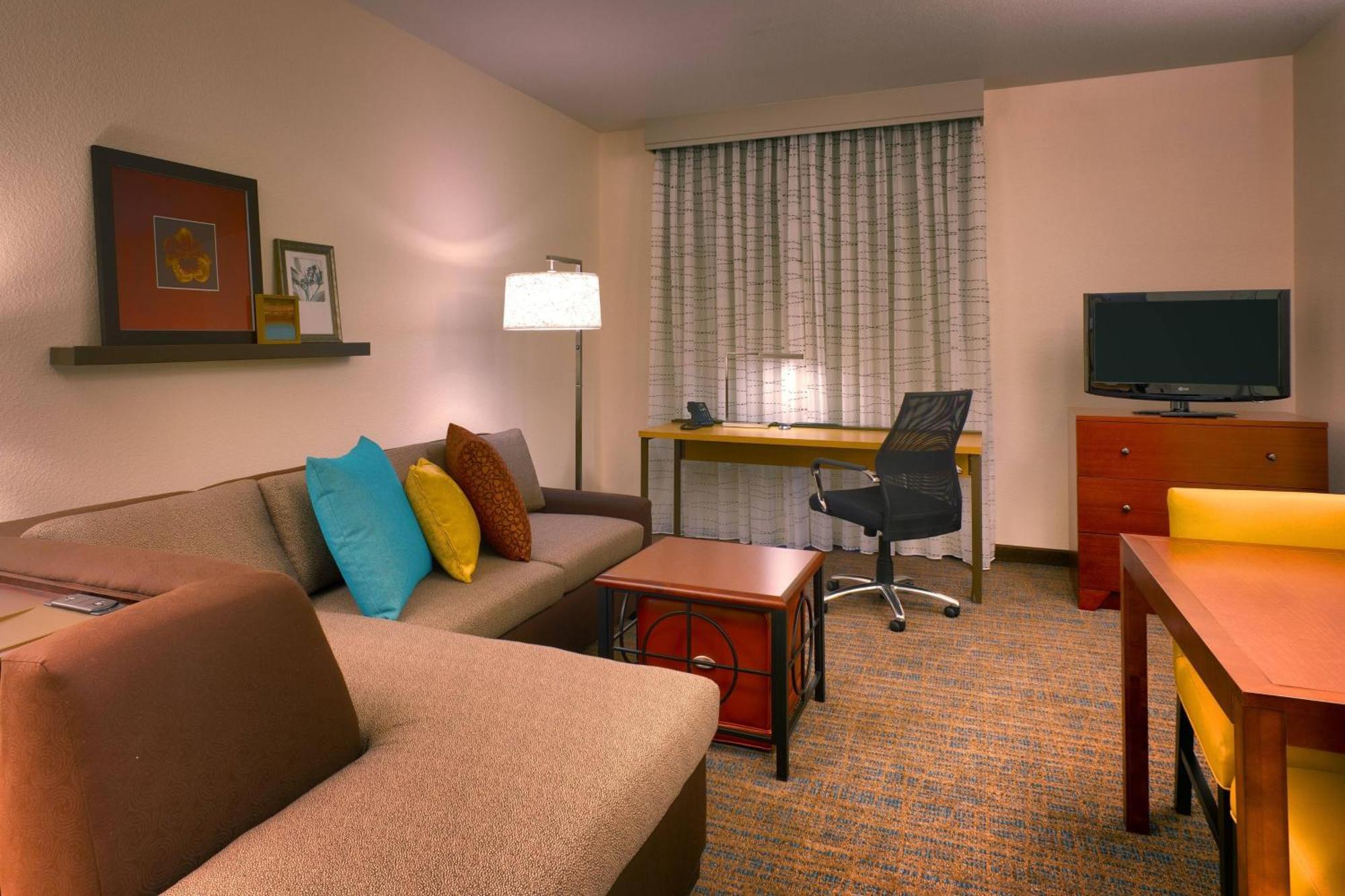 By Marriott Phoenix Gilbert